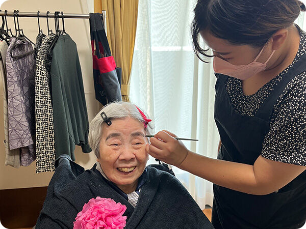 ビューティケアを自宅や施設で提供