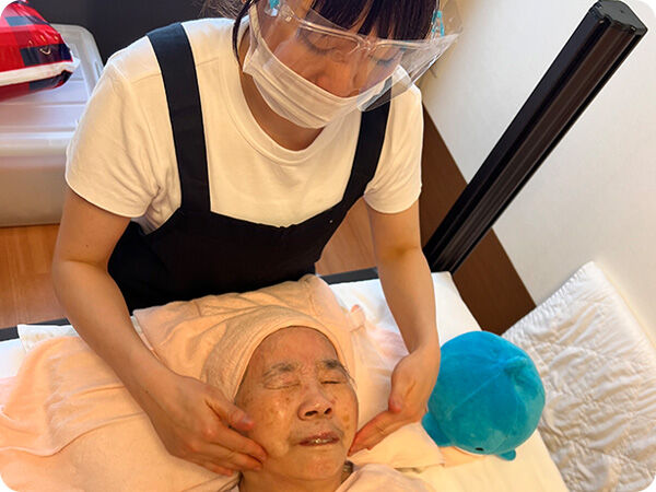 フェイシャルトリートメント画像
